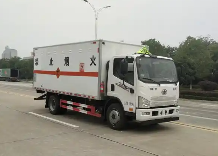 萝北爆破器材运输车可以上高速吗？